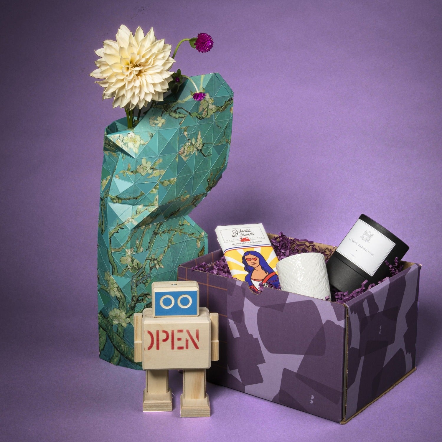 Anders Gift Box Art Itzel