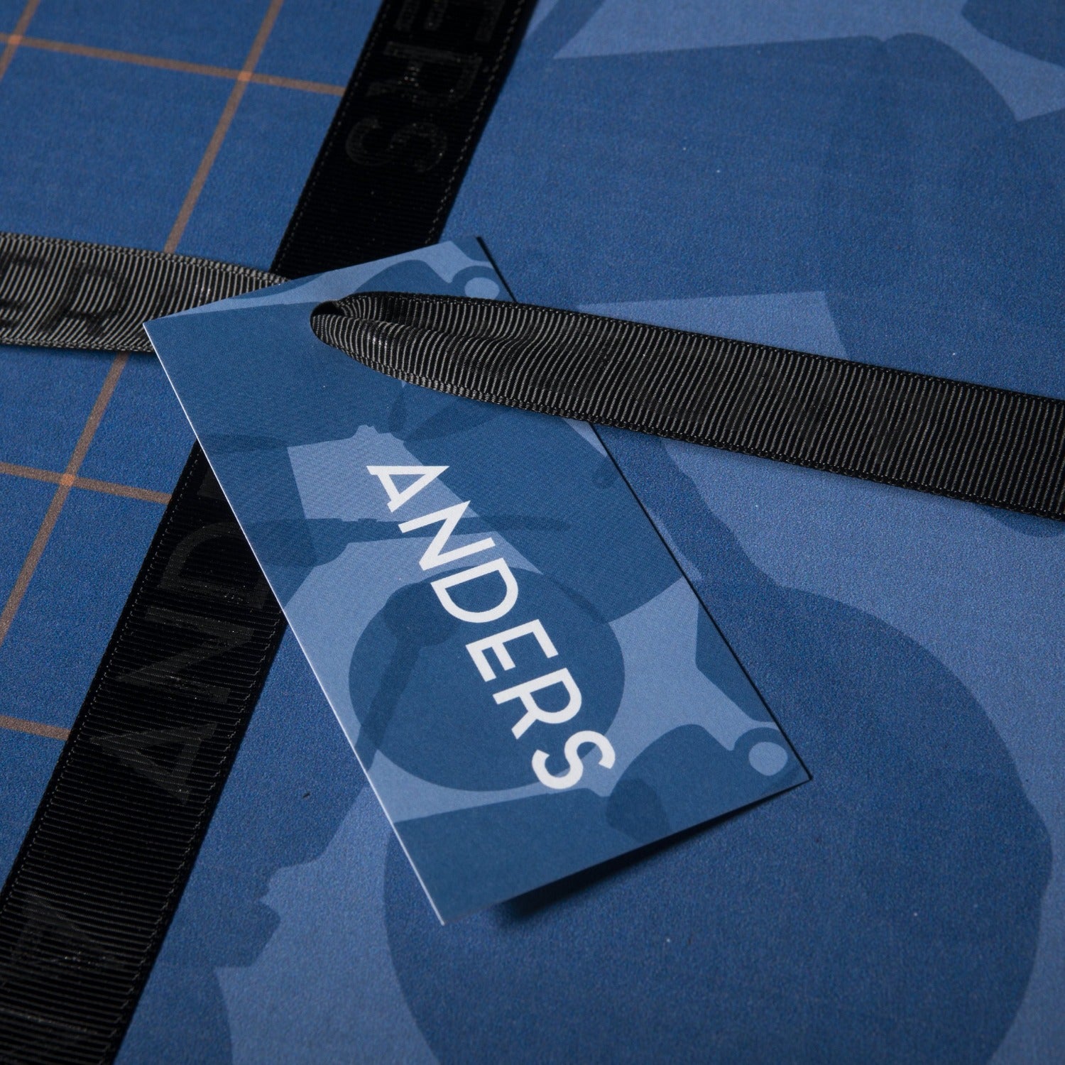 Personalized Gift Tag on Anders Gift Box Flavor